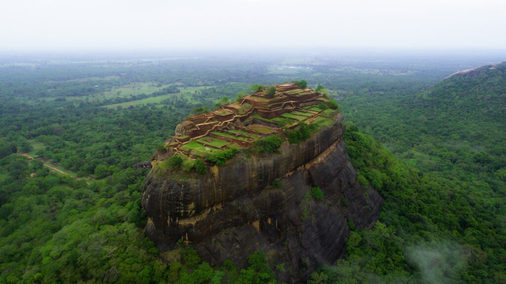 Home 1 sigiriya